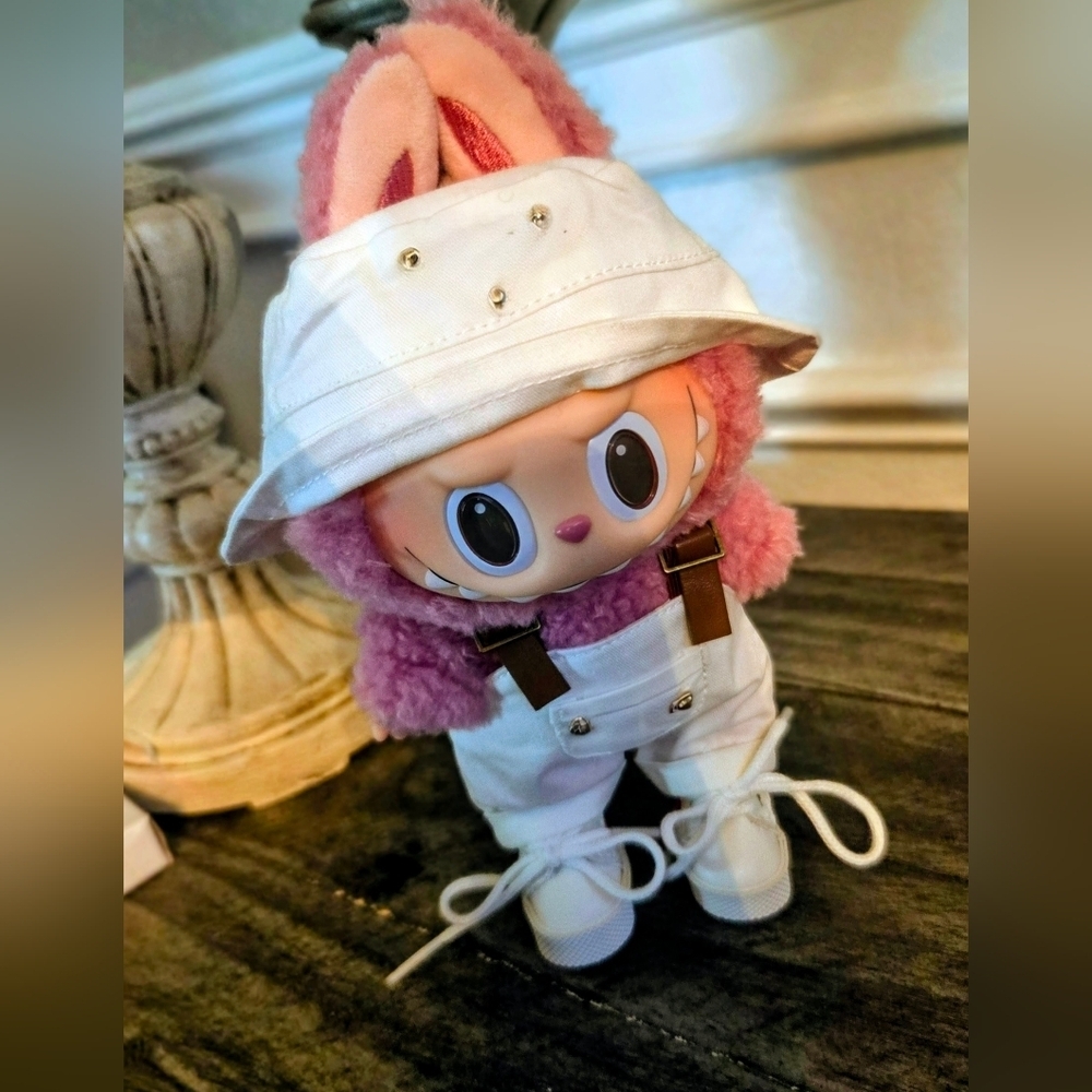 Labubu Authentic Pop Mart Leiche berry.